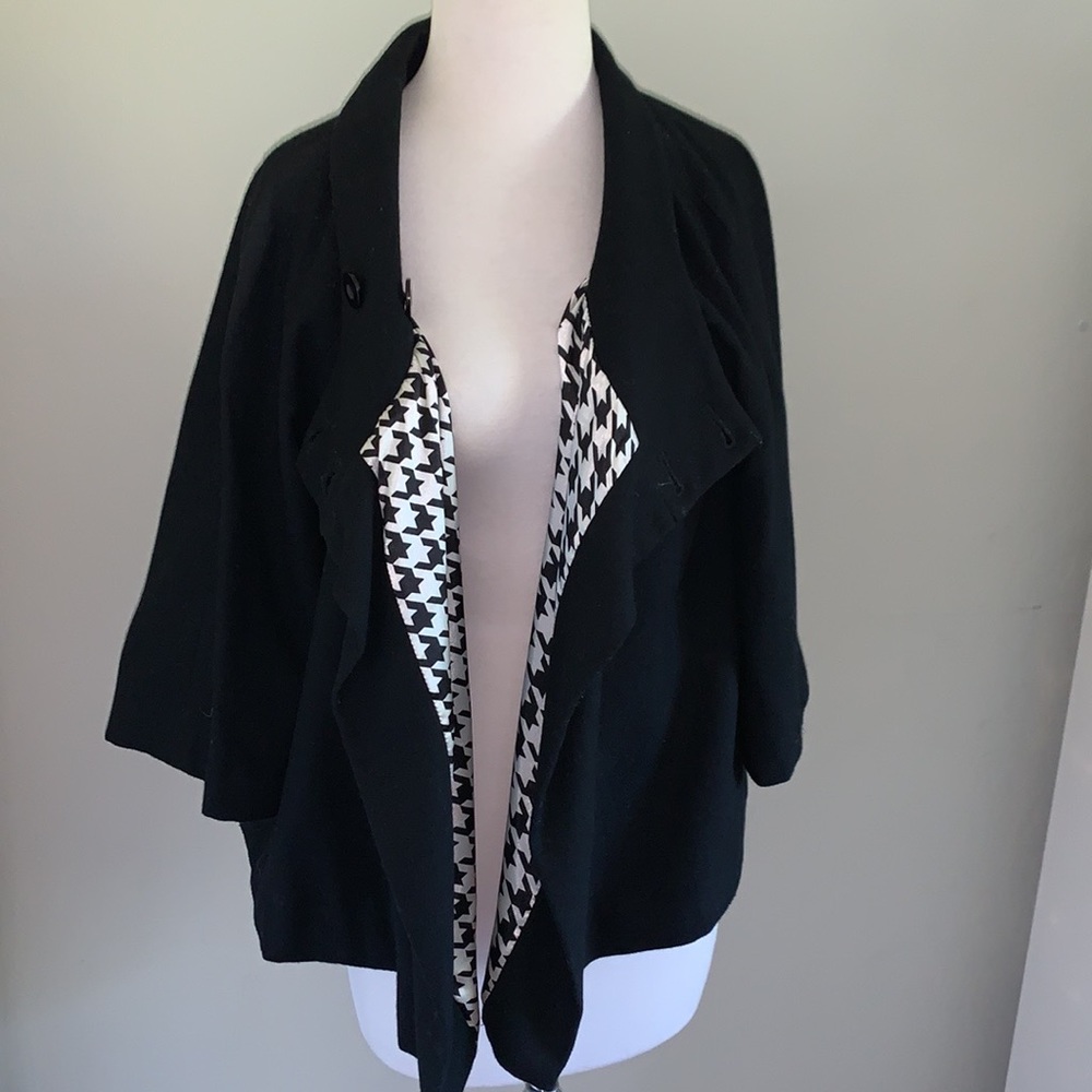 Black Jacket - Picture 3 of 8